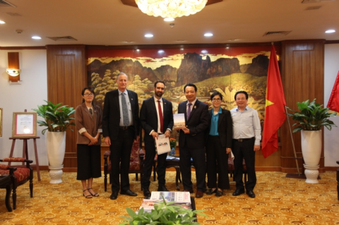 Vietnam - Israel Intensifying Cooperation in Aquaculture, Water Treatment